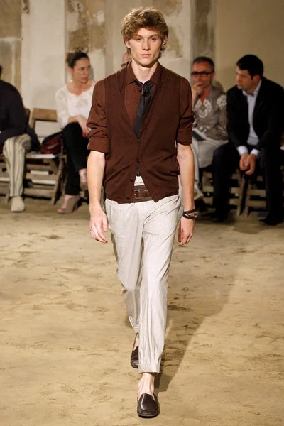 Look 36